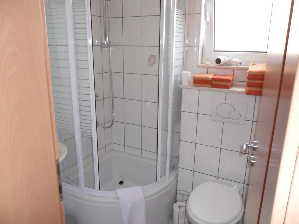 Appartementhaus Elena Jelsa  Exteriör bild